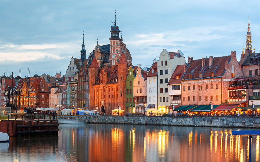 Poland Travel Restrictions Covid Tests Quarantine Requirements Wego Travel Blog